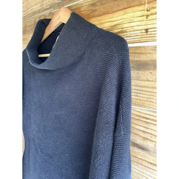 Free People Ottoman Slouchy Tunic Sweater Black XS - Picture 2 of 3